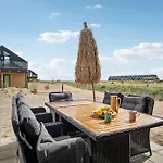 Kysthusene, Lejl 1 Apartman *